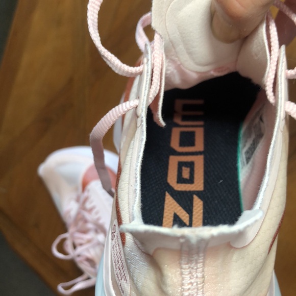 NWOT Nike Zoom Gravity Just Do it Run Fast Size 8. - Picture 8 of 14